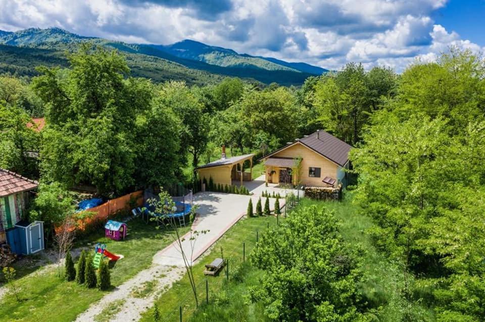 River Residence Chalet 스타치우네아 클리마테리커 슴버타 외부 사진